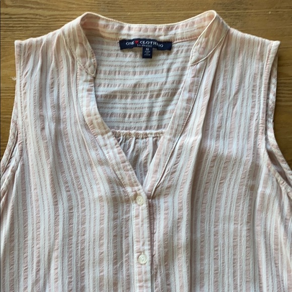 Button Down Tank - Picture 2 of 4